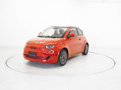 Fiat 500 Red Cabrio 23,65 kWh